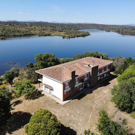 Albergue Alagon Natura Valdeobispo Kültér fotó